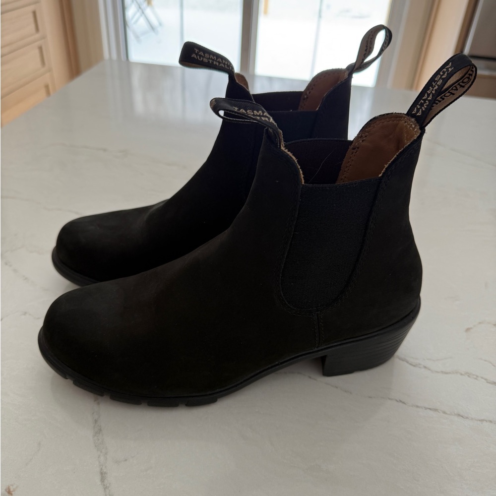 Blundstone Black soft leather heeled boots